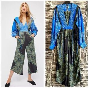 Free People Anthropology Blue Blooming Fields Jumpsuit Romper V-Neck Large Boho‎